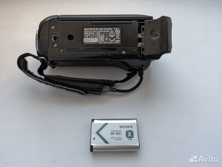 Видеокамера sony HDR CX-240E