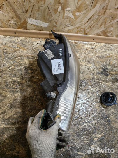 Фара Левая Ниссан ноте ноут note E11