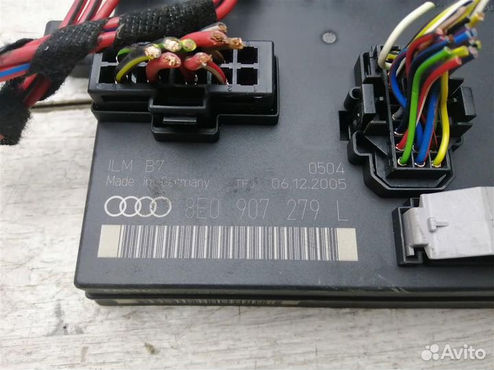 Блок управления бортовой сети Ауди А4 Б7
