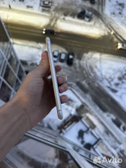iPhone 8 Plus, 64 ГБ