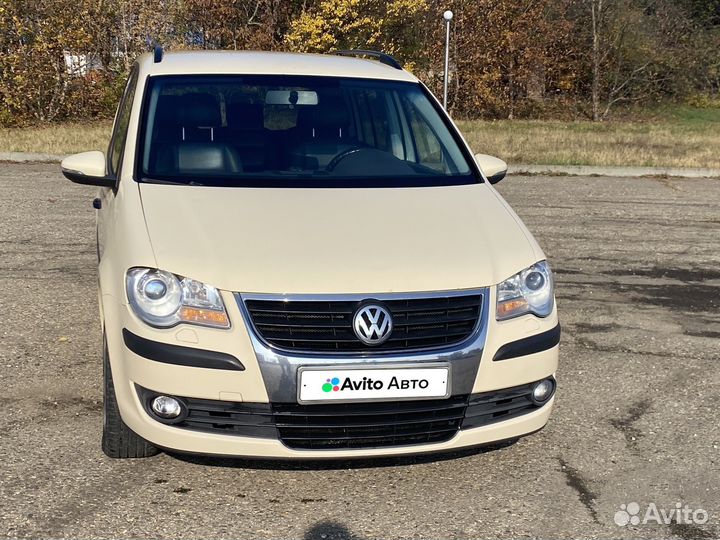 Volkswagen Touran 1.4 AMT, 2010, 281 000 км