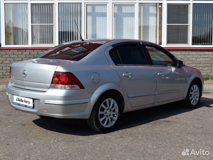 Opel Astra 1.6 МТ, 2013, 210 575 км