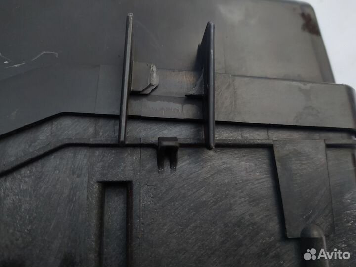 Блок предохранителей Toyota RAV4, 2003