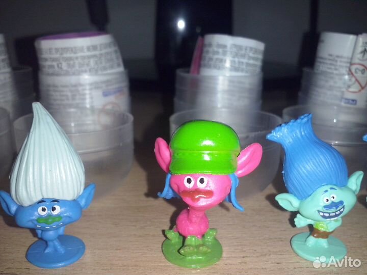 Тролли из мультфильма вся коллекНовые в футляре