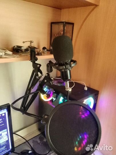 Микрофон BM700