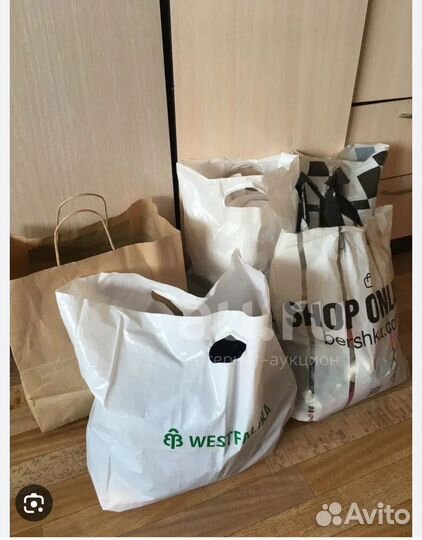 Пакеты женских вещей.44-46