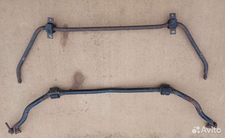 Стабилизатор Chrysler Voyager Dodge Caravan 2000г