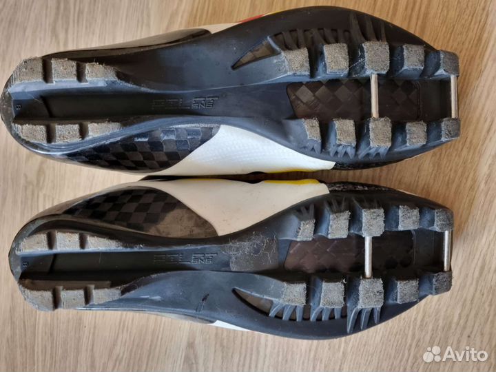 Лыжные ботинки salomon sns pilot