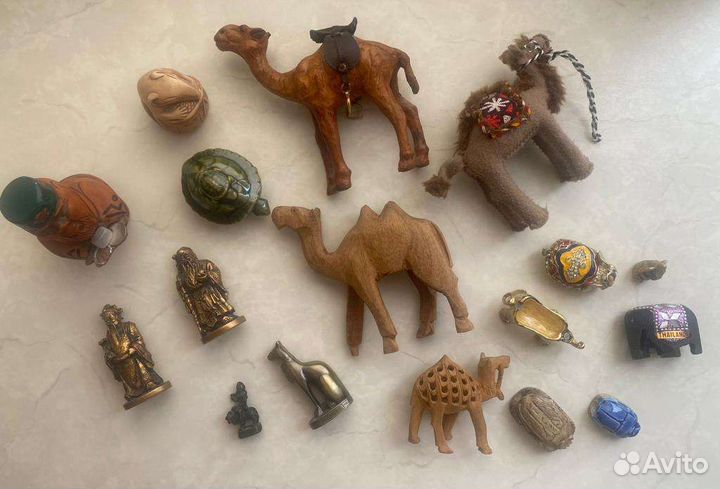 Сувениры статуэтки