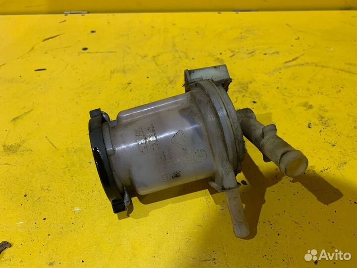 Бачок гур Geely emgrand EC7 2011-2016