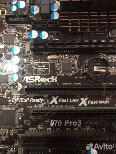 Продам мат. плату ASRock 970 Pro3 на запчасти