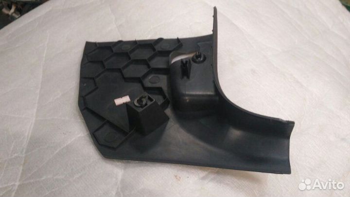 Внутренняя обшивка порога передняя левая