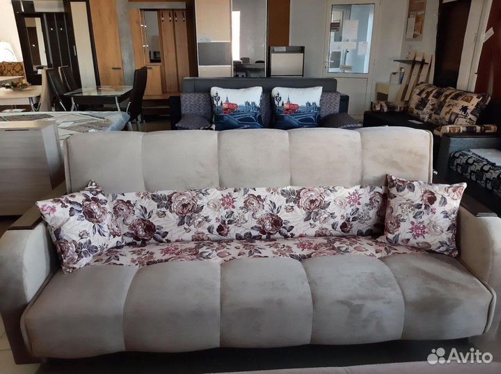 Диван-книжка