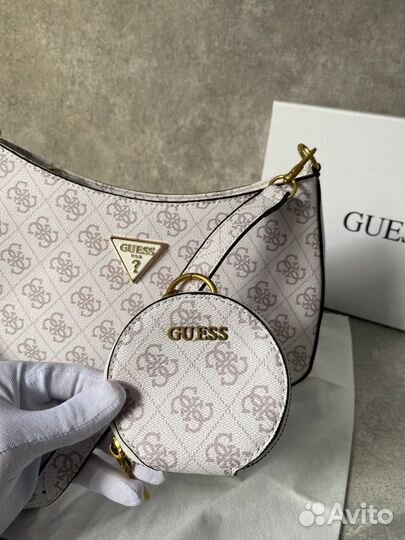 Сумка Guess