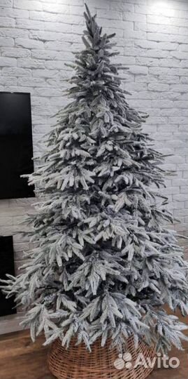 Ель искусственная литая новая