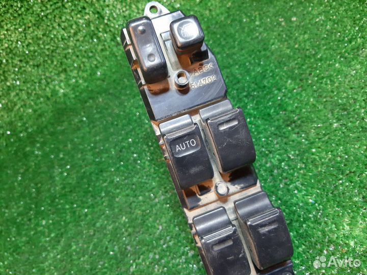 Блок управления стеклоподъемниками Toyota Camry