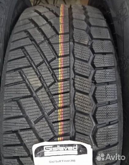 Gislaved Soft Frost 200 215/50 R17 95T