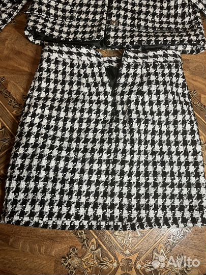 Твидовый костюм с юбкой