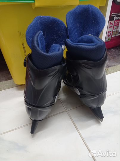 Коньки хоккейные детские