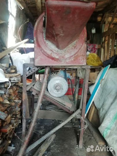 Зернокормодробилька