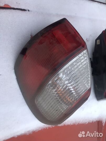 Задние фонари subaru outback 2002