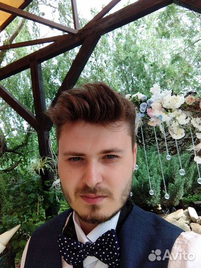 Саксофонист на праздник