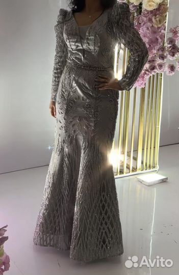 Вечернее платье