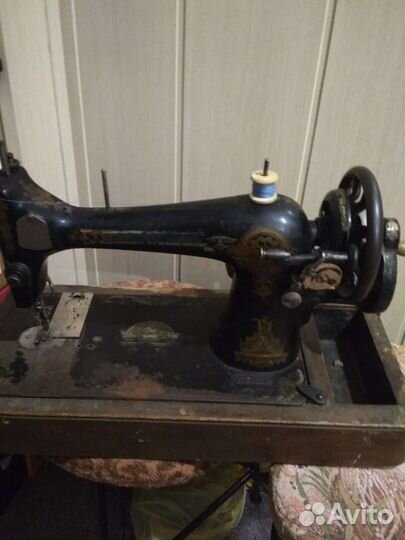 Швейная машина Singer