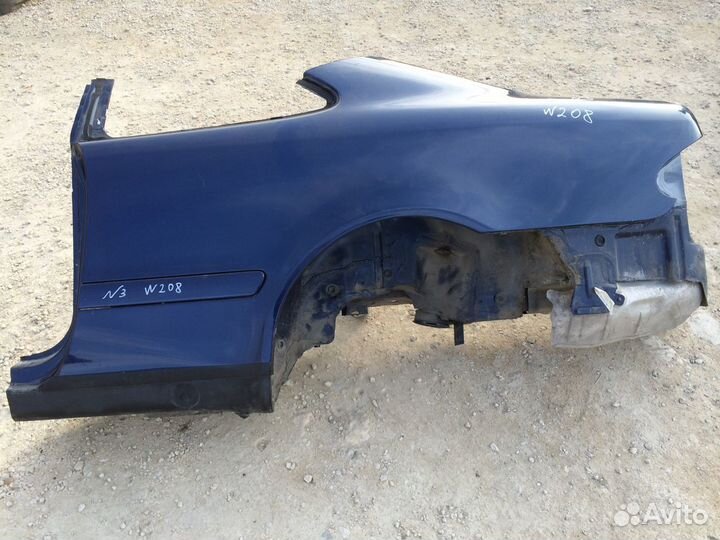 Крыло заднее Mercedes CLK W208
