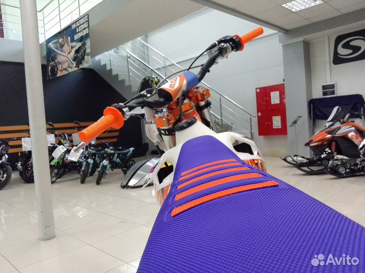 Мотоцикл ataki EF250