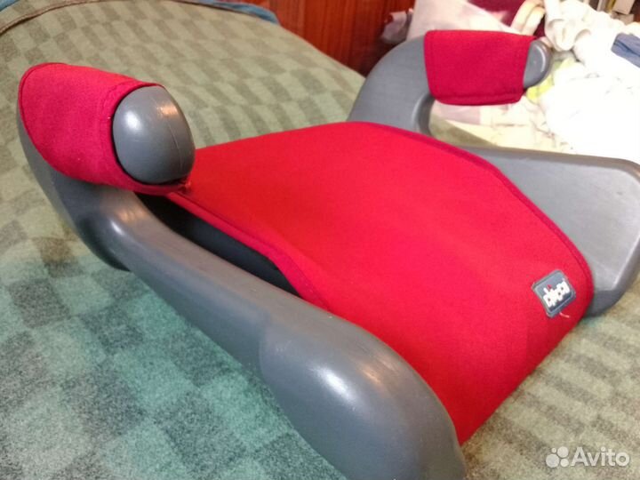 Детское автокресло (бустер)