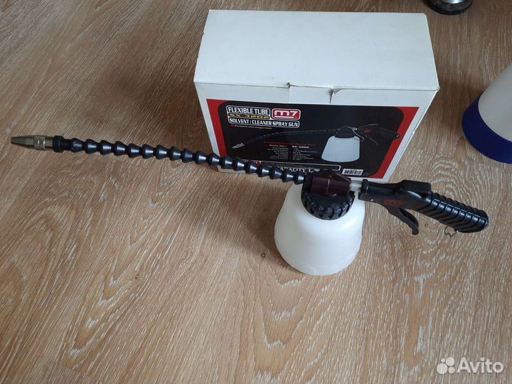 Пневматический моечный пистолет с гибким носиком