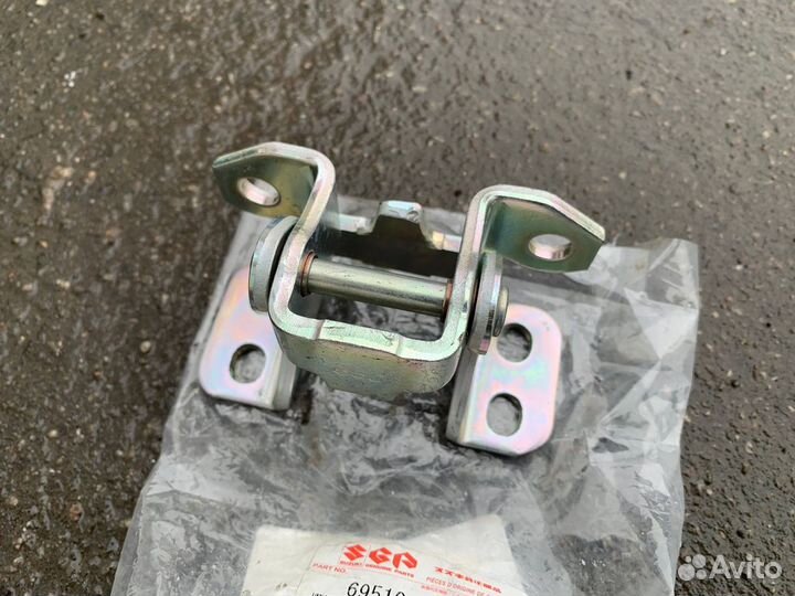 Петля двери багажника Grand Vitara