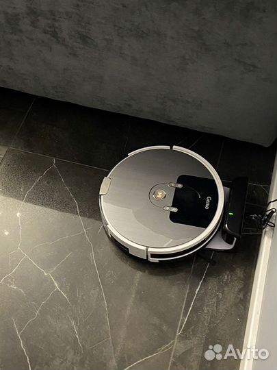 Робот пылесос Genio Deluxe 500 Pro