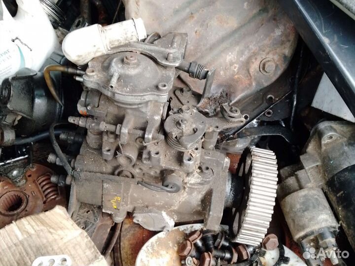 Запчасти на карину е