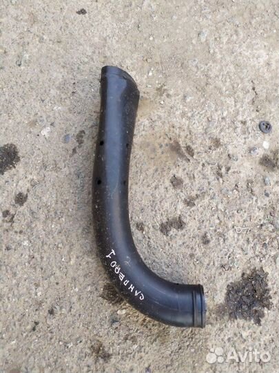Патрубок воздушного фильтра Renault Sandero 1