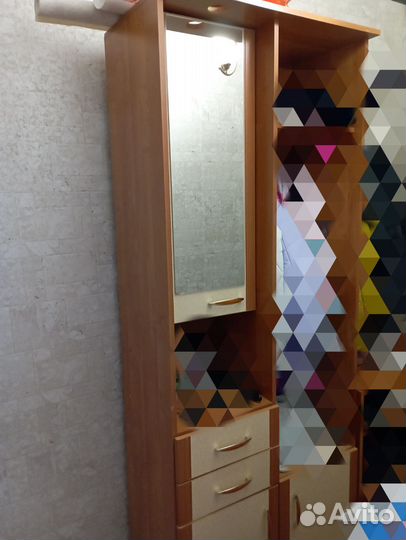 Шкаф в прихожую для верхней одежды