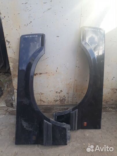 Крыло левое Land-Rover Range Rover