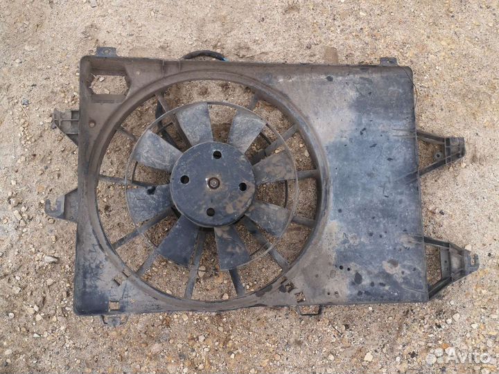 Вентилятор Ford Mondeo 1