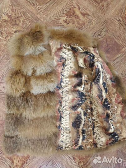 Жилет меховой из лисы