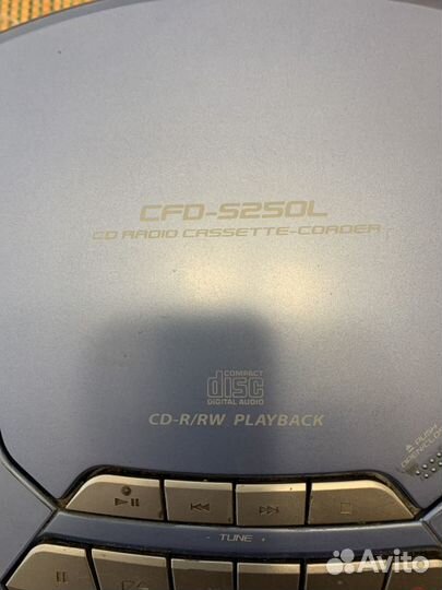 Магнитола sony CFD S-250L