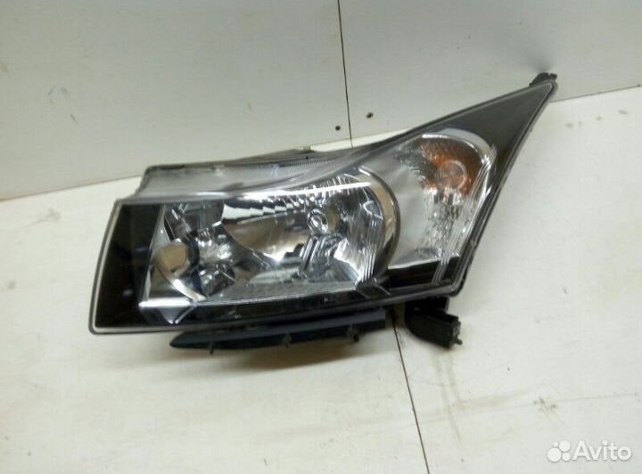 Шевроле Круз фара передняя левая хром черная