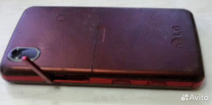Телефон LG CE0168 бордовый