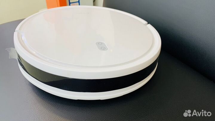 Пылесос -робот Xiaomi Robot Vacuum E10 белый