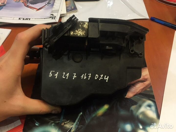 Замок двери передней правой BMW 5 E60, E90,E82/E88