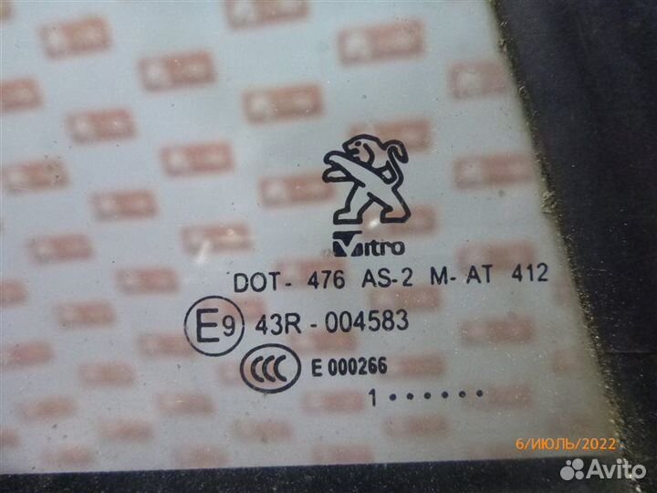 Стекло двери заднее правое Peugeot 408 седан 10F