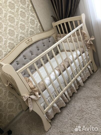 Детская кроватка