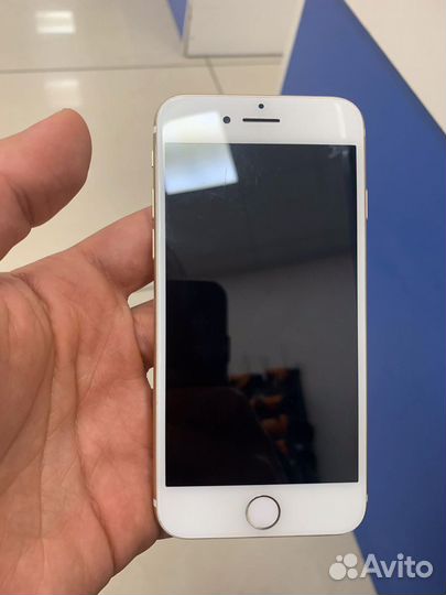Телефон iPhone 7 32гб
