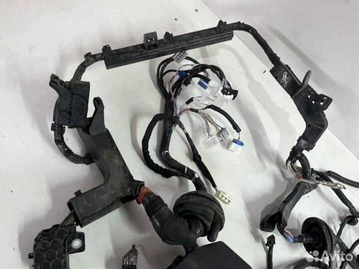 Корпус блока предохранителей передний левый Toyota