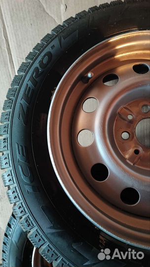 Pirelli Ice Zero 175/65 R14 82T